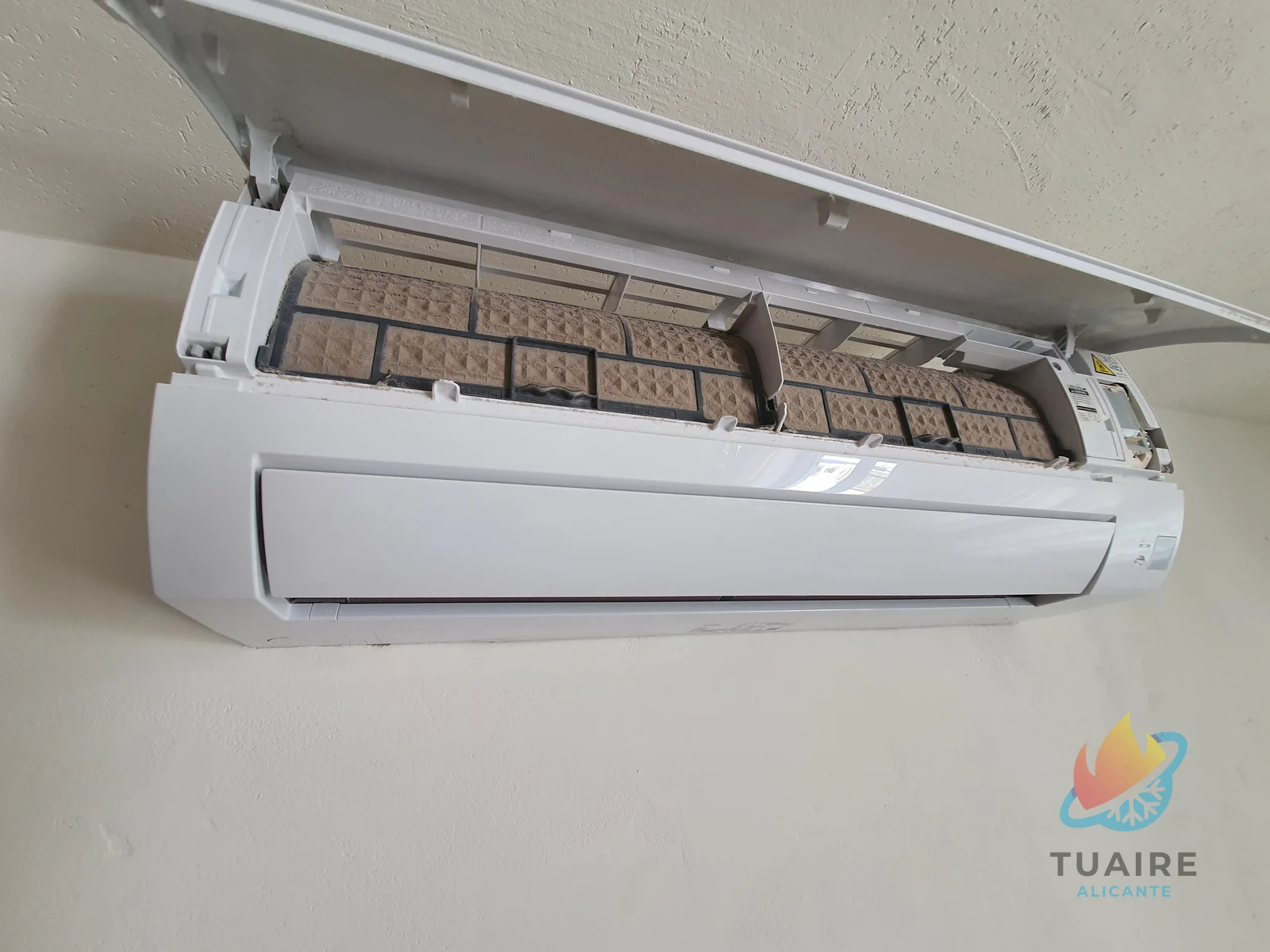 Mantenimiento de una unidad de aire acondicionado